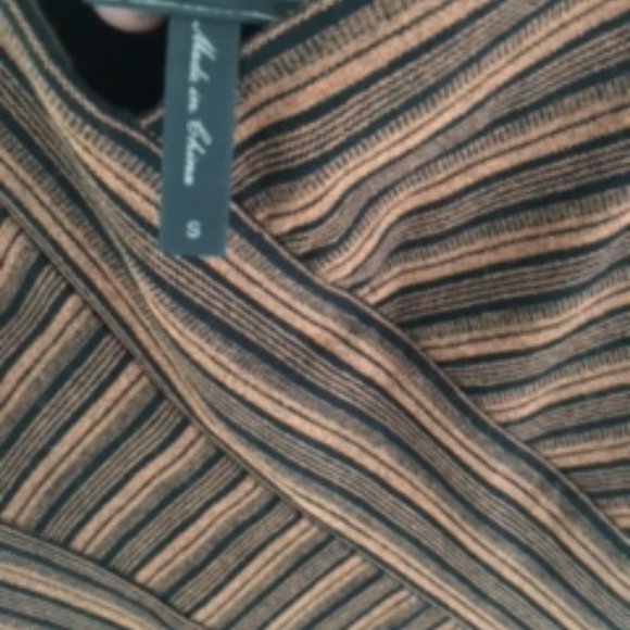 KNIT STRIPE DRESS - Picture 4 of 7